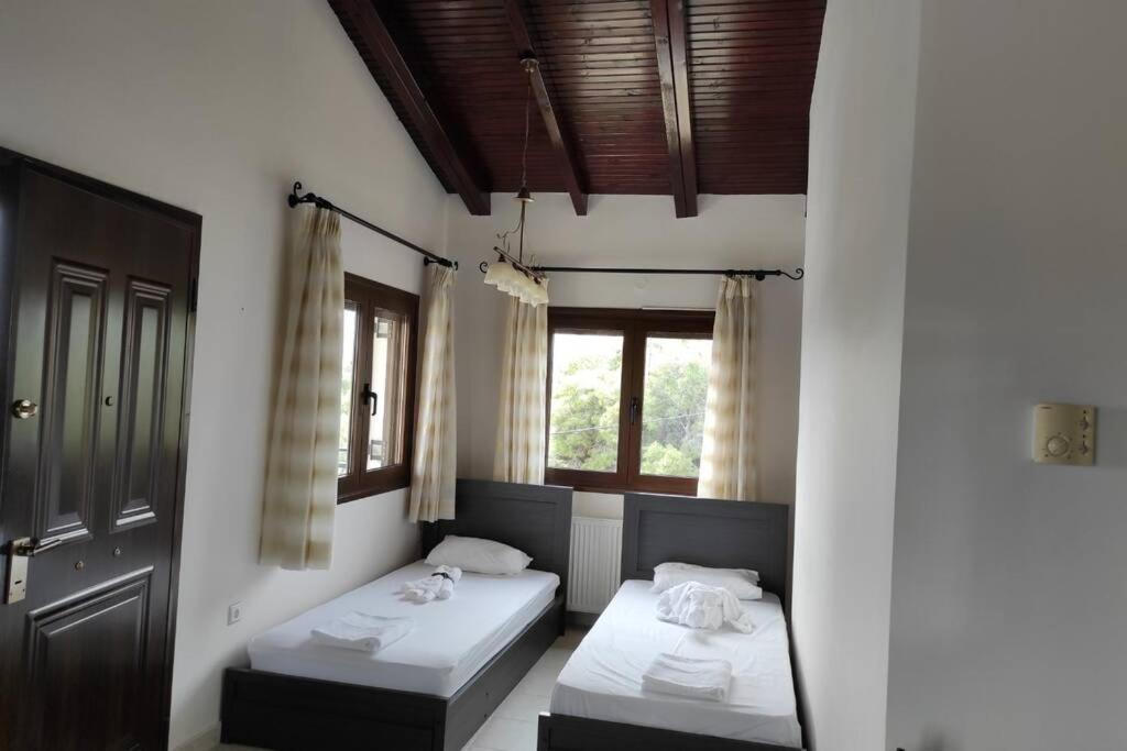 Artemis Penthouse 10 Minute From National Airport Villa Esterno foto